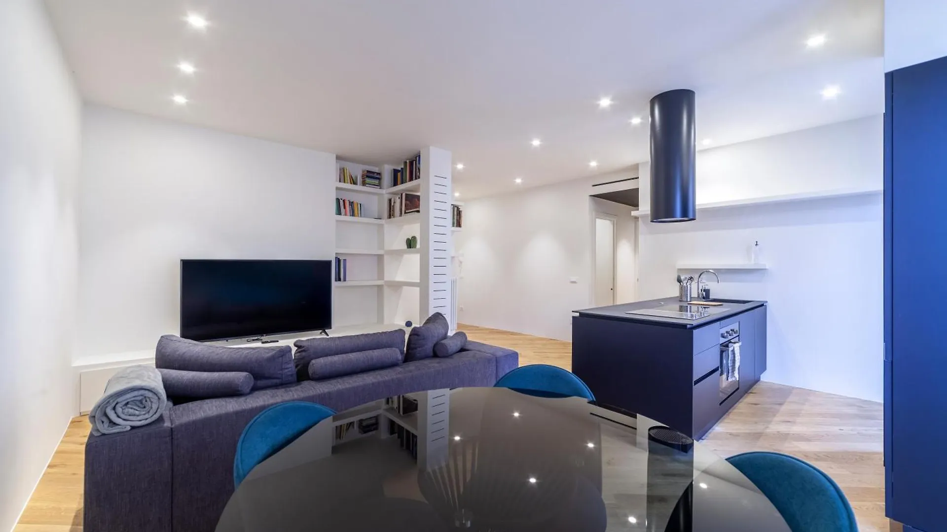 Bellina Suite Hi Tech Apartment contacts