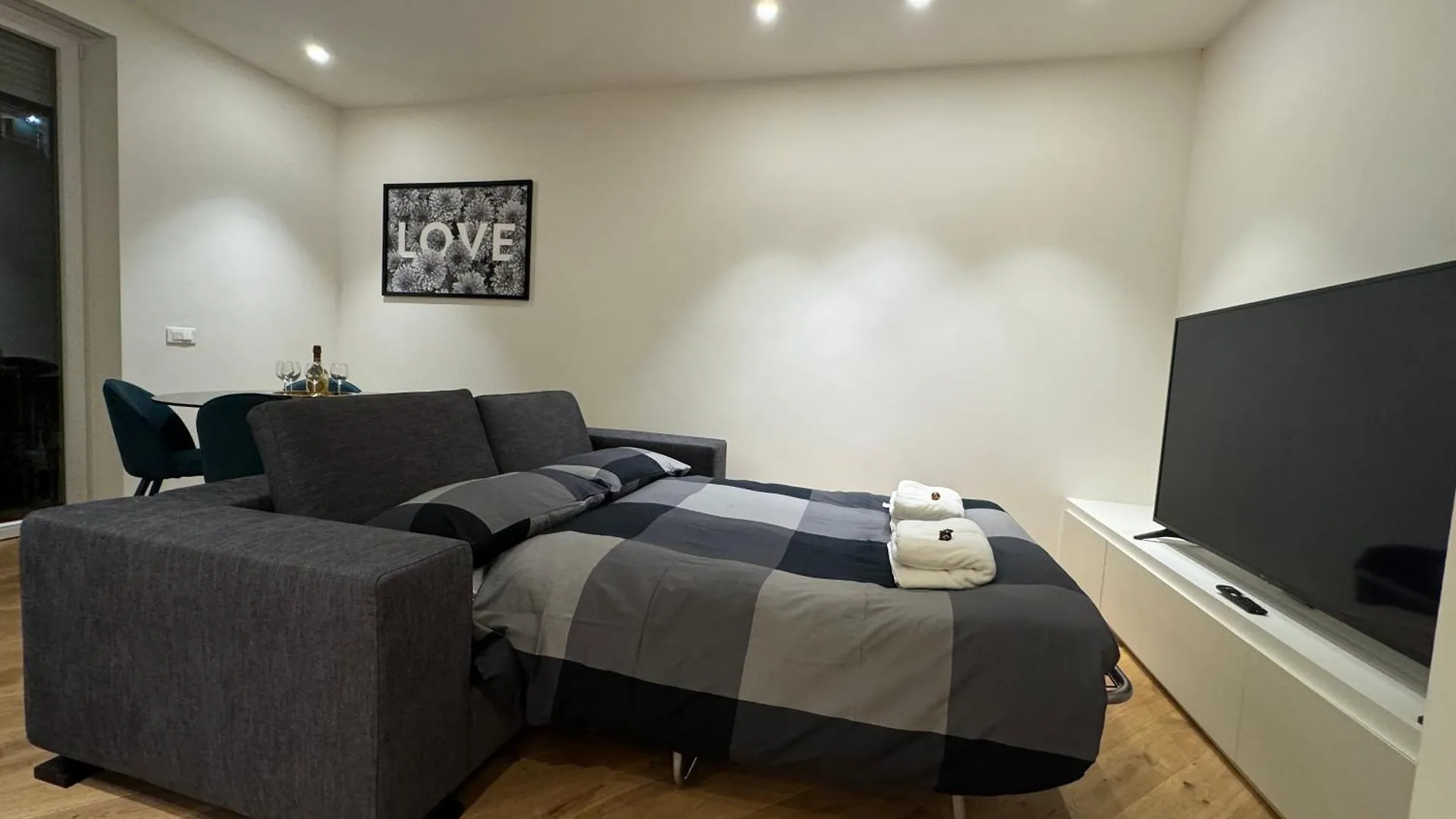 Bellina Suite Hi Tech Apartment Rome Italy